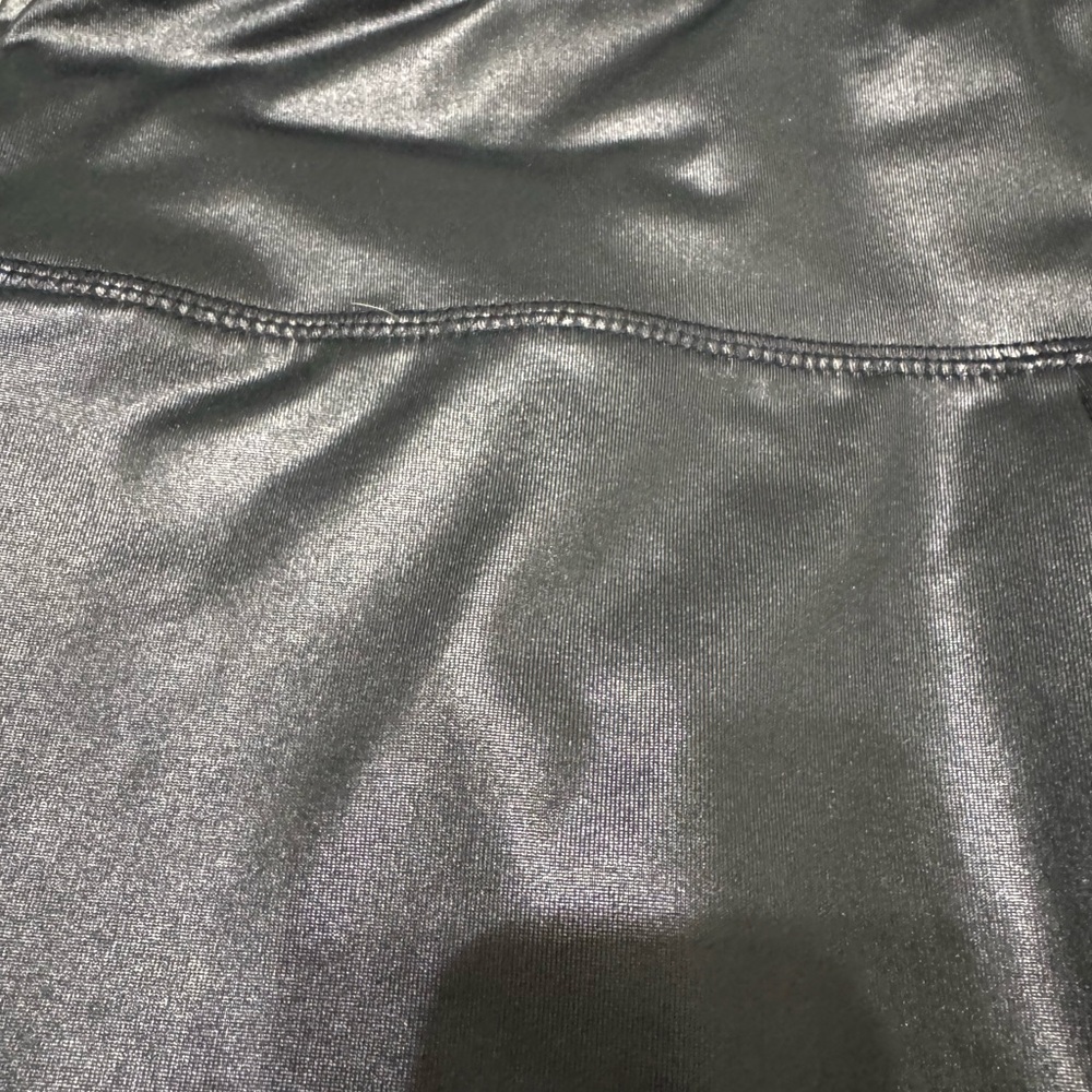 Wild Fable Shiny Black Leggings Women’s Large Leather-Look - Picture 4 of 4